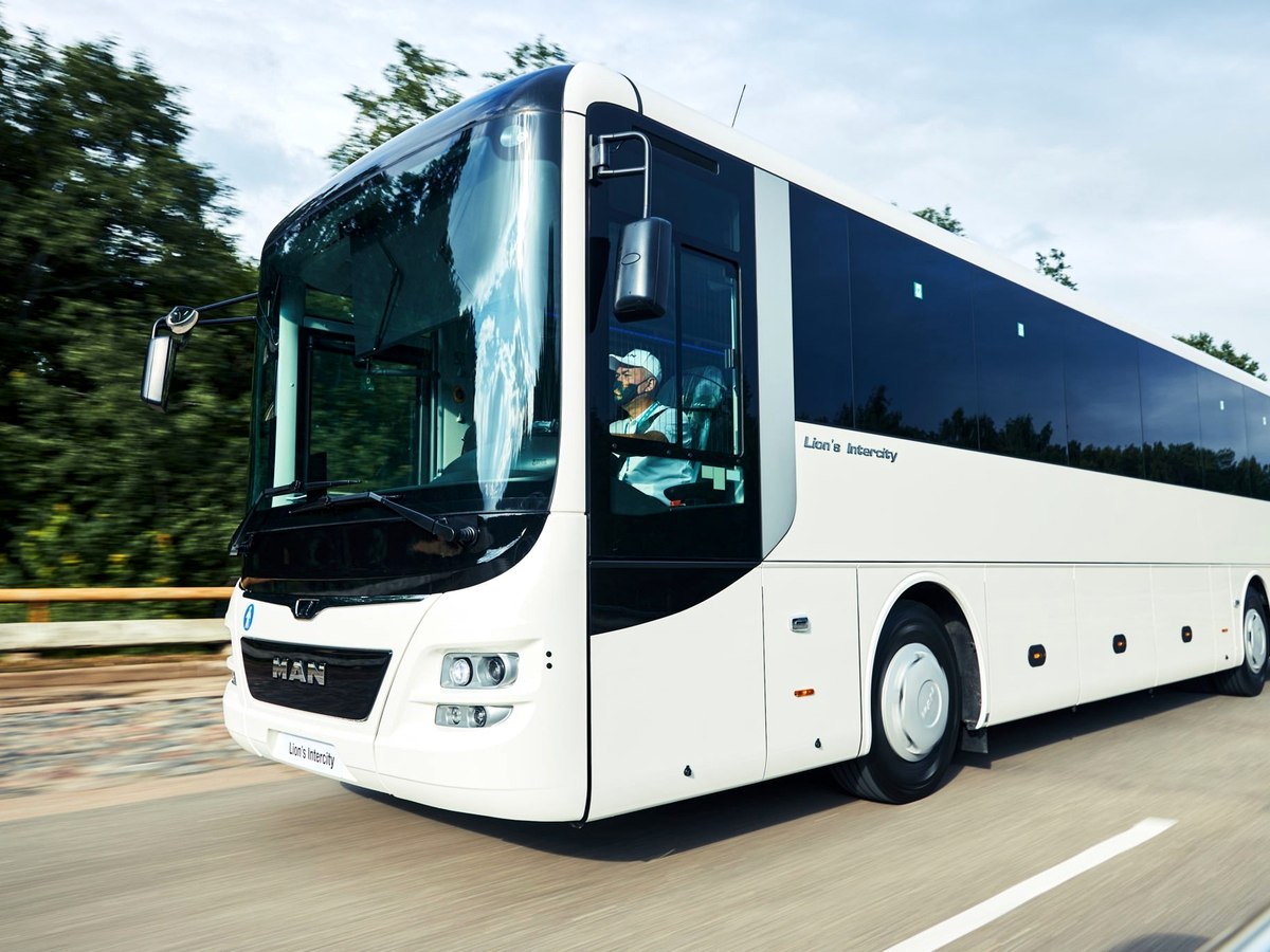 51-Seat Luxury Coach